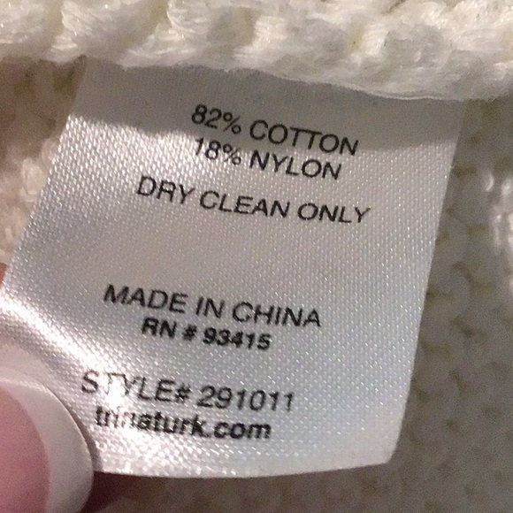 Trina Turk cotton/nylon sweater ! Very special! Never worn 💞 - Picture 6 of 6